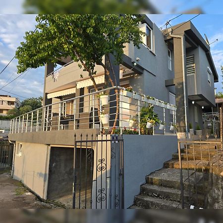 Family Apartment-Dilorena Bar Exterior photo