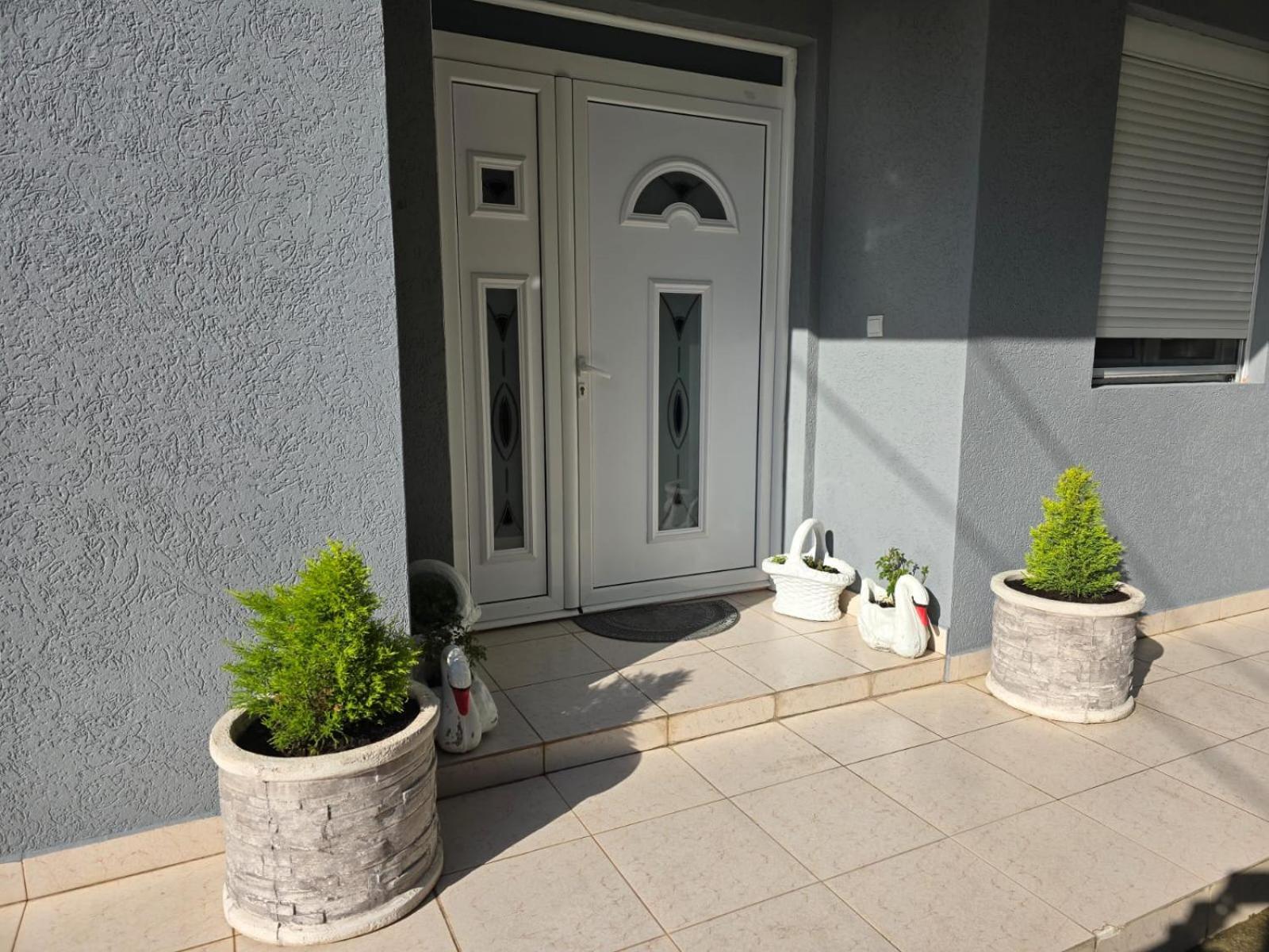 Family Apartment-Dilorena Bar Exterior photo
