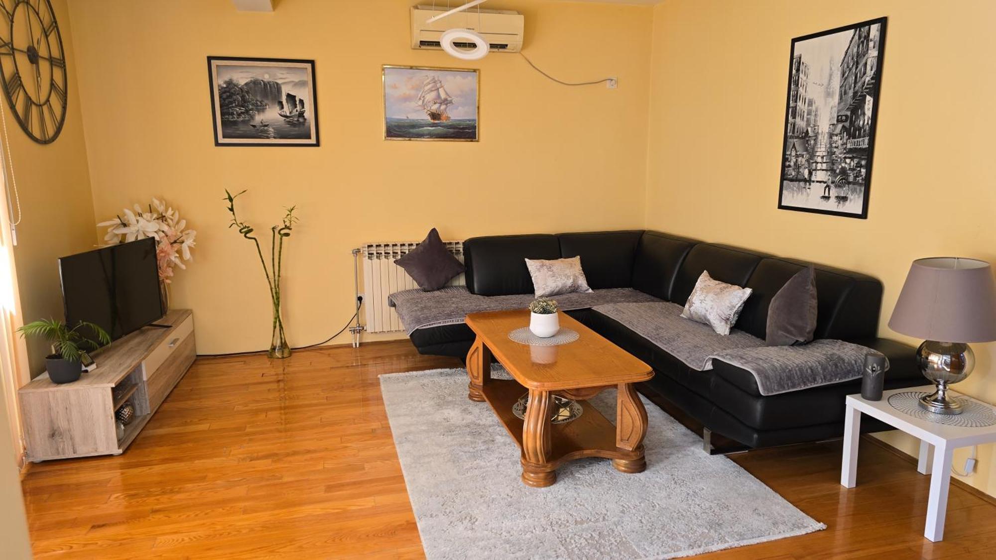 Family Apartment-Dilorena Bar Exterior photo